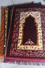 High Qualitied And Exclusive Printed Prayer Mats With Foam For Winter
